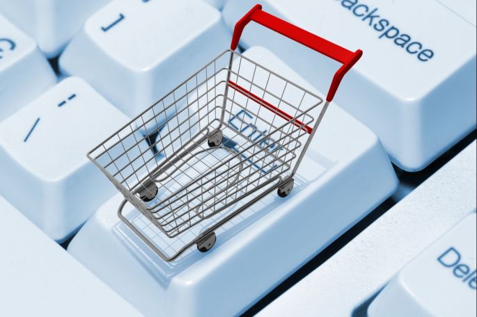 Mediafax: Cât cheltuiesc românii pentru cumpărături online. 40% dintre consumatori estimează creşterea sumelor